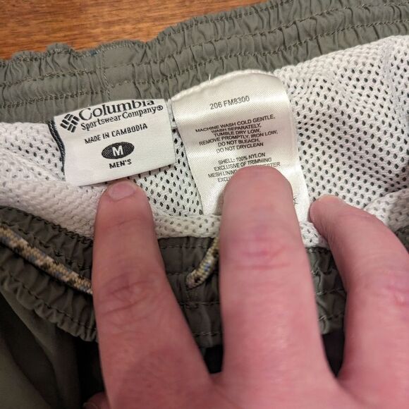 Sz M Columbia Packable PFG shorts! - Picture 5 of 6